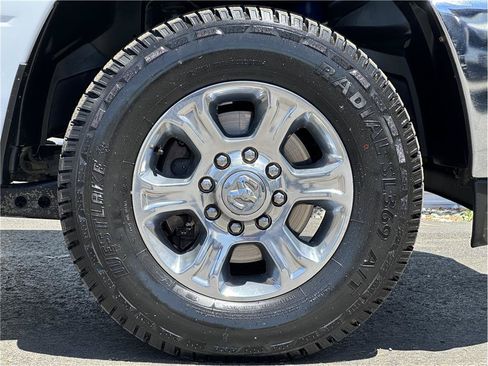 Used 2022 RAM 2500 Big Horn w/ Level 1 Equipment Group AWD/4WD image 30