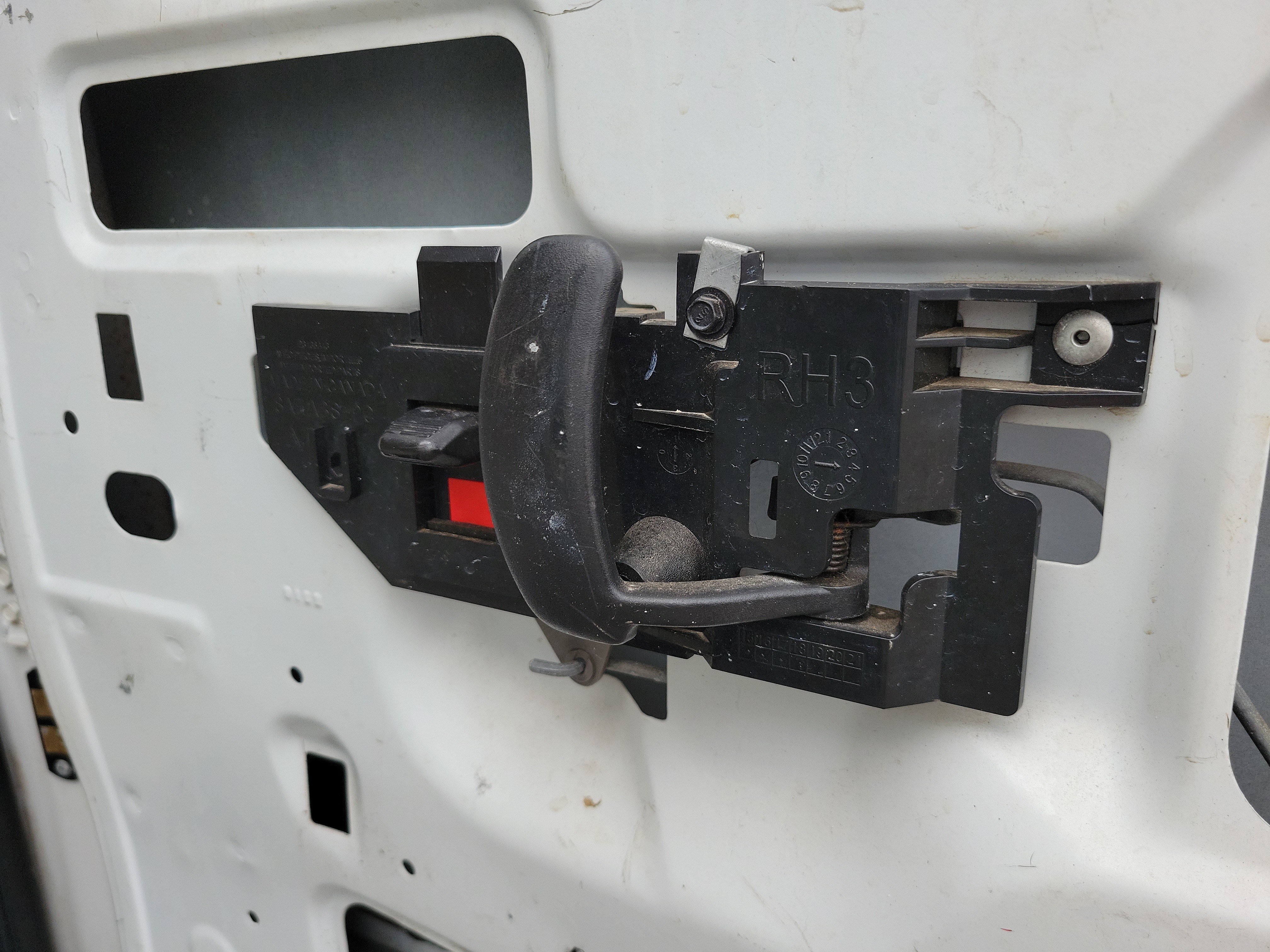 Used 2018 Chevrolet Express 2500 Extended RWD image 11