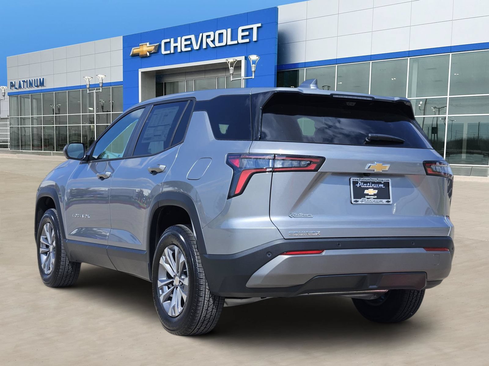New 2027 Chevrolet Equinox LT w/ Safety and Technology Package FWD image 4