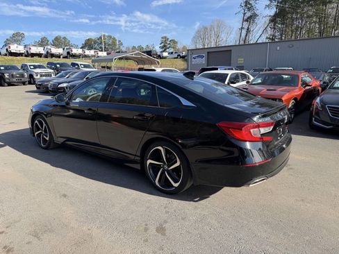 Used 2021 Honda Accord Sport image 7