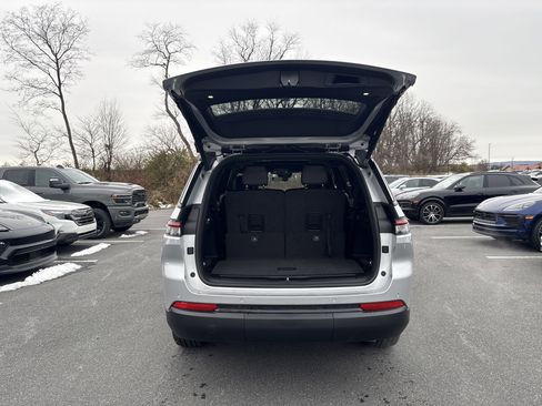 New 2025 Jeep Grand Cherokee L Limited image 12