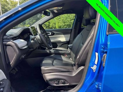 Used 2023 Jeep Compass Limited AWD/4WD image 3