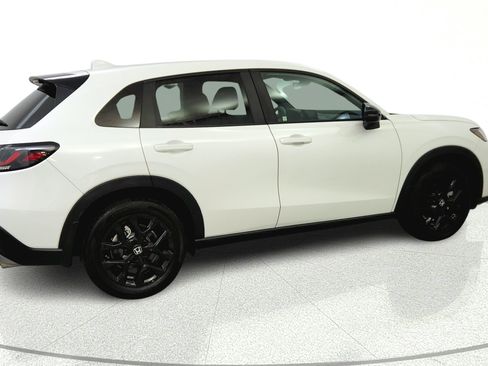 Used 2023 Honda HR-V Sport image 7