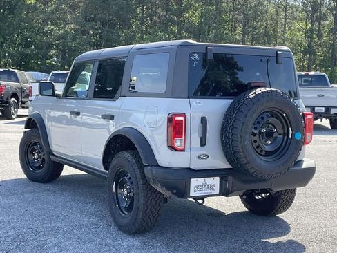 New 2026 Ford Bronco Big Bend w/ Black Diamond Package AWD/4WD image 4