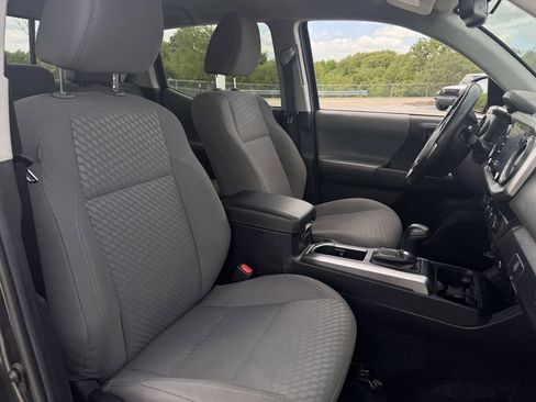 Used 2023 Toyota Tacoma SR5 w/ Technology Package AWD/4WD image 27