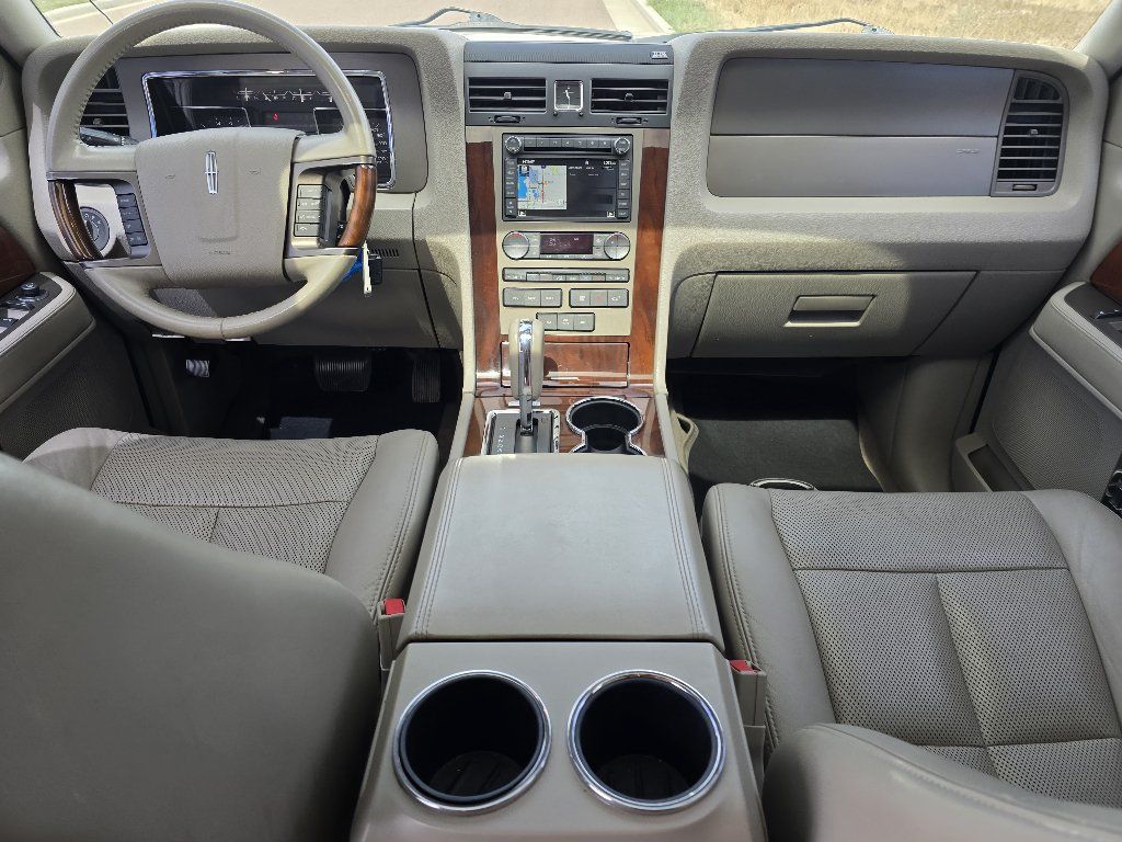 Used 2013 Lincoln Navigator 4WD w/ HD Trailer Tow Pkg image 27