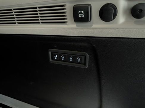 Used 2024 Jeep Wagoneer L Series III w/ Premium Group I image 26