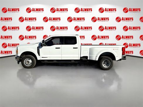 Used 2023 Ford F350 XLT w/ FX4 Off-Road Package image 10