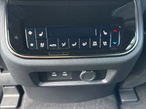 New 2026 INFINITI QX80 4WD w/ Sport Exterior Package image 32