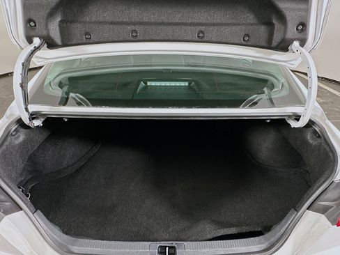 Used 2025 Toyota Camry LE image 29