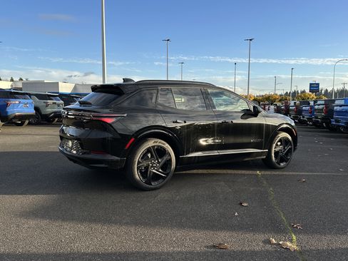 New 2026 Chevrolet Equinox EV RS image 6