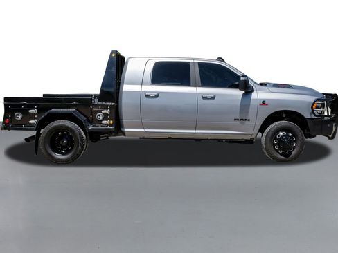 Used 2024 RAM 3500 Laramie w/ Night Edition image 5