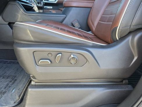 Used 2025 GMC Sierra 1500 Denali Ultimate image 14