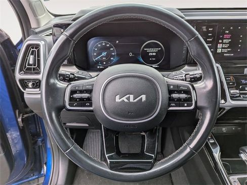 Used 2023 Kia Sorento SX image 22