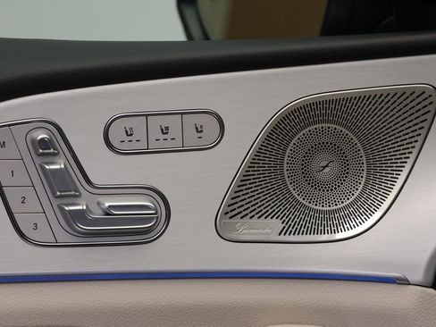 Certified 2023 Mercedes-Benz GLS 450 4MATIC image 33