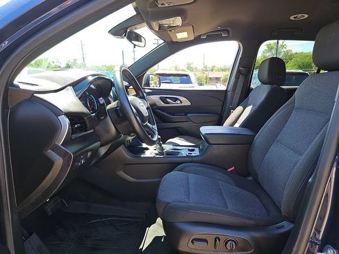 Certified 2023 Chevrolet Traverse LT FWD image 15