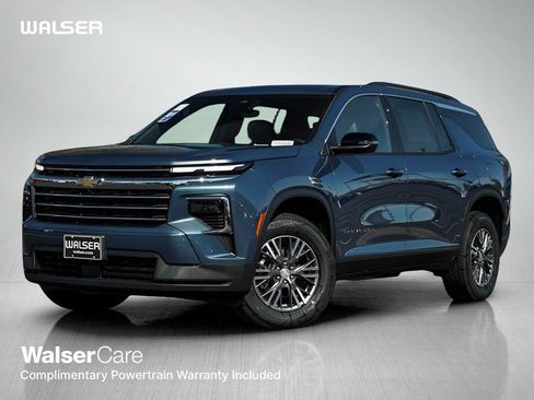 New 2026 Chevrolet Traverse LT w/ Driver Confidence Package AWD/4WD image 1