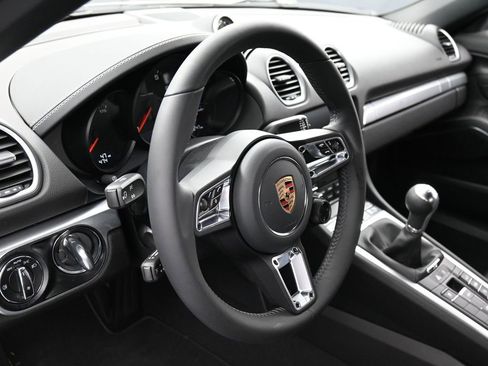 New 2025 Porsche 718 Boxster RWD image 17