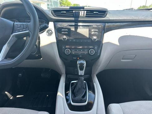 Used 2018 Nissan Rogue Sport SV AWD/4WD image 20