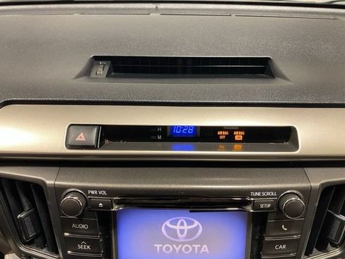 Used 2013 Toyota RAV4 XLE FWD image 39