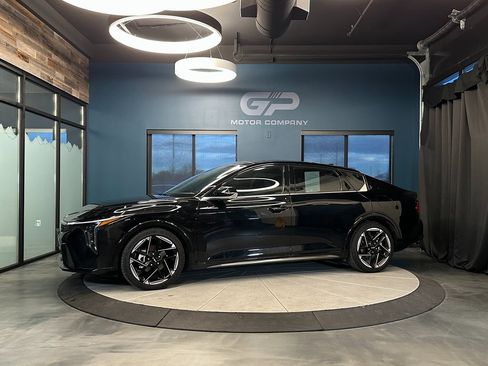 Used 2025 Kia K4 GT-Line w/ GT-Line Premium Package image 7