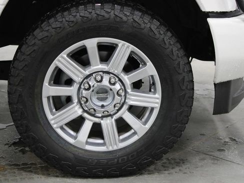 Used 2019 Ford F350 Limited w/ FX4 Off-Road Package AWD/4WD image 14