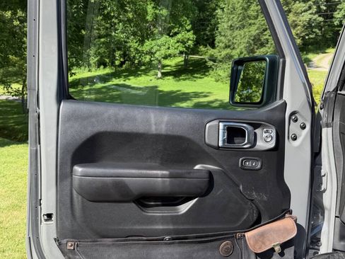 Used 2021 Jeep Wrangler Unlimited Sport w/ Sun And Sound Package AWD/4WD image 37