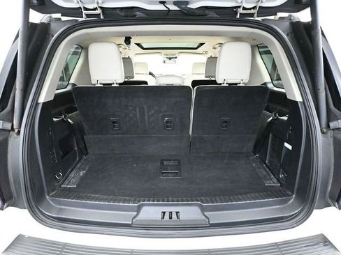 Used 2021 Ford Expedition Platinum image 46