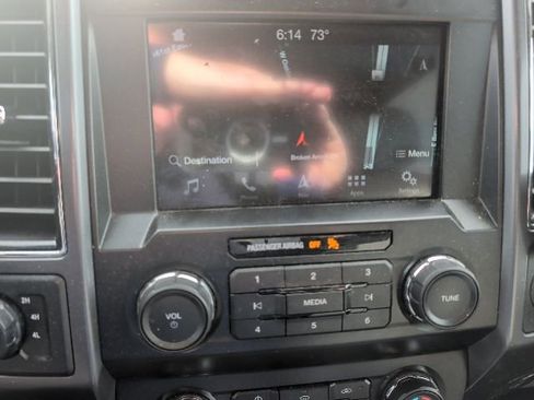 Used 2019 Ford F150 XLT w/ Equipment Group 302A Luxury AWD/4WD image 17
