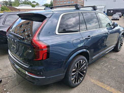 New 2026 Volvo XC90 T8 Ultra w/ Protection Package Premier AWD/4WD image 6