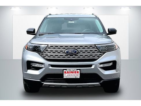 Used 2023 Ford Explorer Limited AWD/4WD image 3