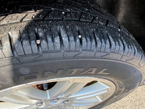 Used 2015 Chevrolet Traverse LT w/ Style and Technology Package image 15