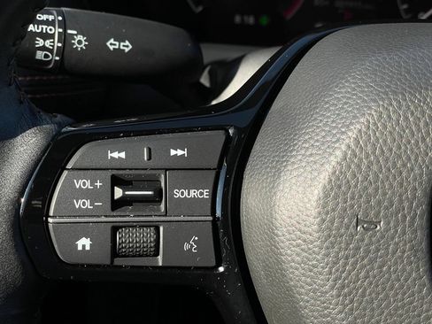 Certified 2025 Honda HR-V Sport image 14