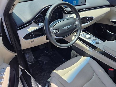 Used 2023 Genesis GV70 2.5T AWD/4WD image 11