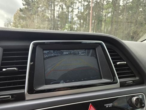 Used 2019 Hyundai Sonata Limited image 15