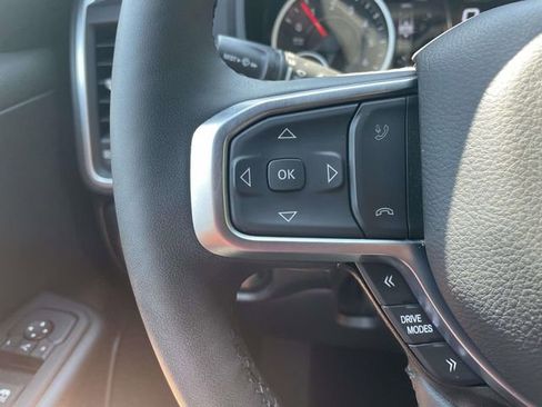 Used 2025 RAM 1500 Big Horn AWD/4WD image 24