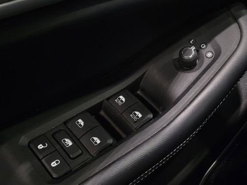 Used 2022 Jeep Grand Cherokee Limited 4xe image 27