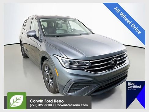 Used 2022 Volkswagen Tiguan SE image 1