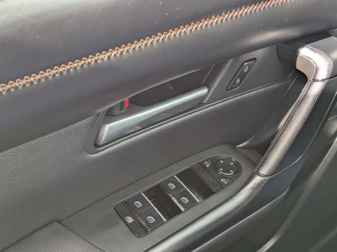 Used 2025 MAZDA CX-50 AWD 2.5 Hybrid w/ Premium Pkg image 27