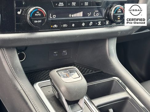 Certified 2025 Nissan Pathfinder SV FWD image 27