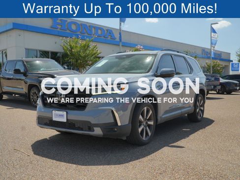 Used 2024 Honda Pilot Touring image 1