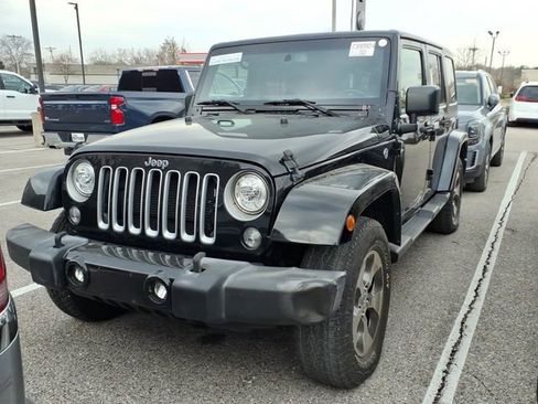 Used 2017 Jeep Wrangler Unlimited Sahara w/ Connectivity Group image 1