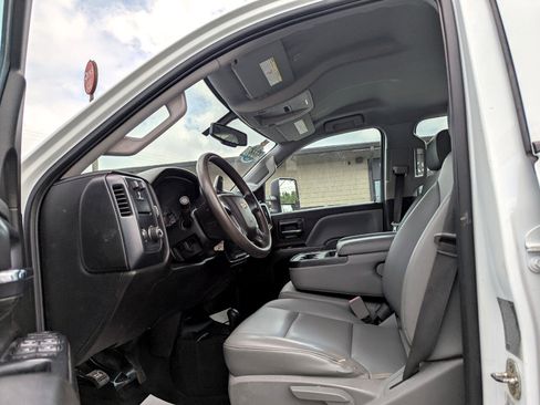 Used 2019 Chevrolet Silverado 3500 W/T w/ WT Convenience Package image 12