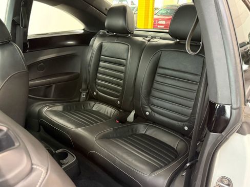 Used 2014 Volkswagen Beetle TDI image 17