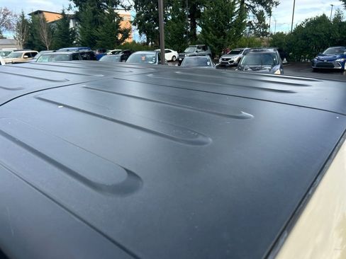 Used 2017 Jeep Wrangler Unlimited Sahara w/ Max Tow Package image 28