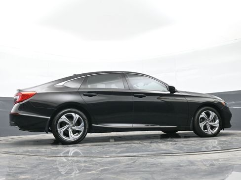 Used 2018 Honda Accord EX-L image 41