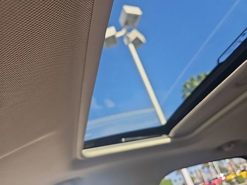 Used 2019 Ford EcoSport Titanium image 7