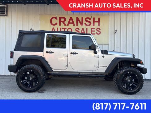 Used 2008 Jeep Wrangler Unlimited X RWD image 2