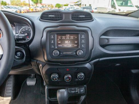 Used 2019 Jeep Renegade Sport w/ Sport Appearance Group image 15