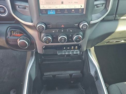 Used 2022 RAM 1500 Big Horn RWD image 11